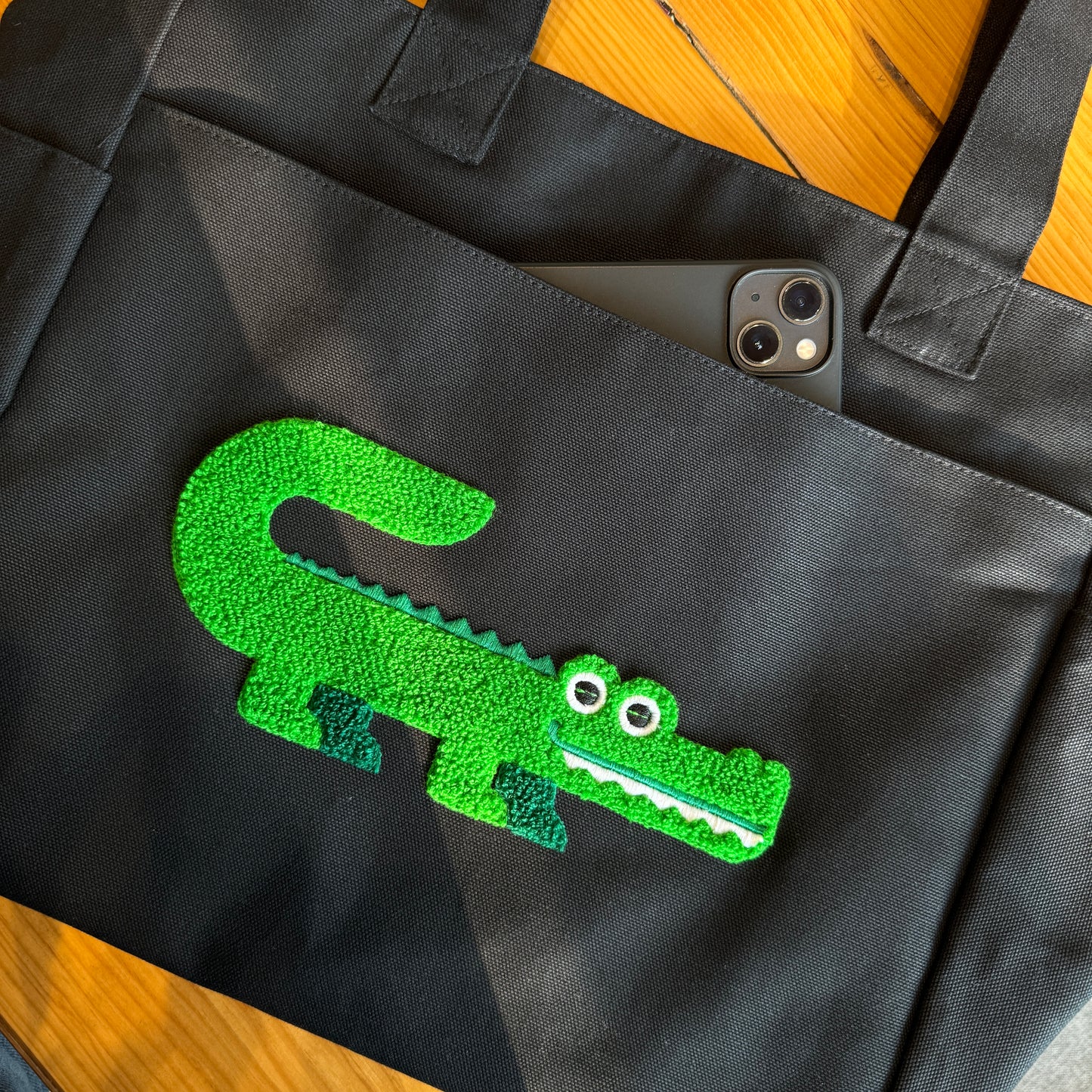 Crocodile Tufted Tote Bag π