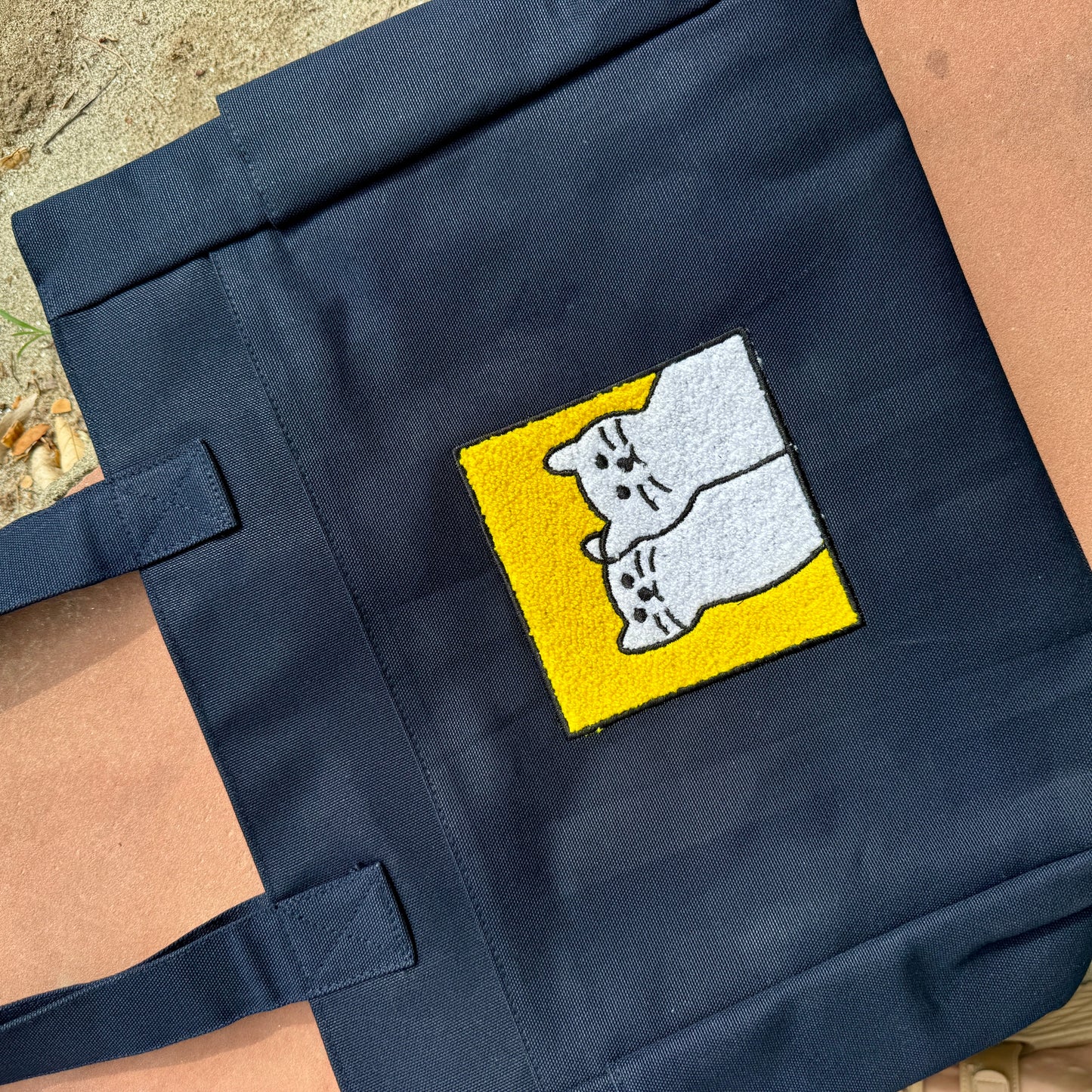 Twinny Cat Tufted Tote Bag ๐