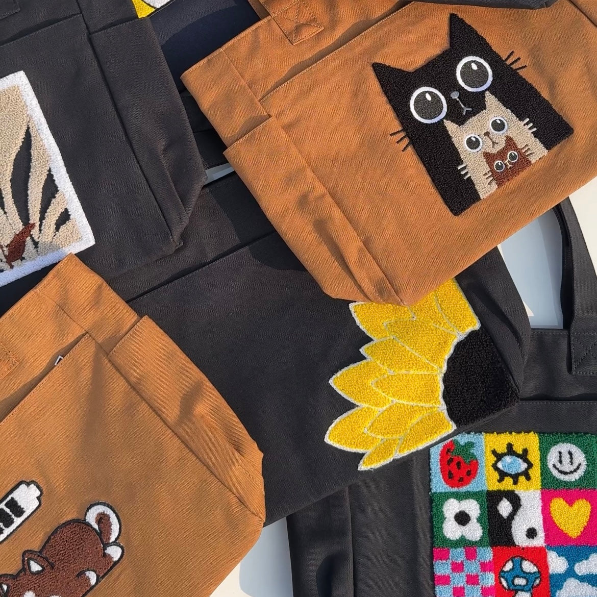 Canvas tote bags