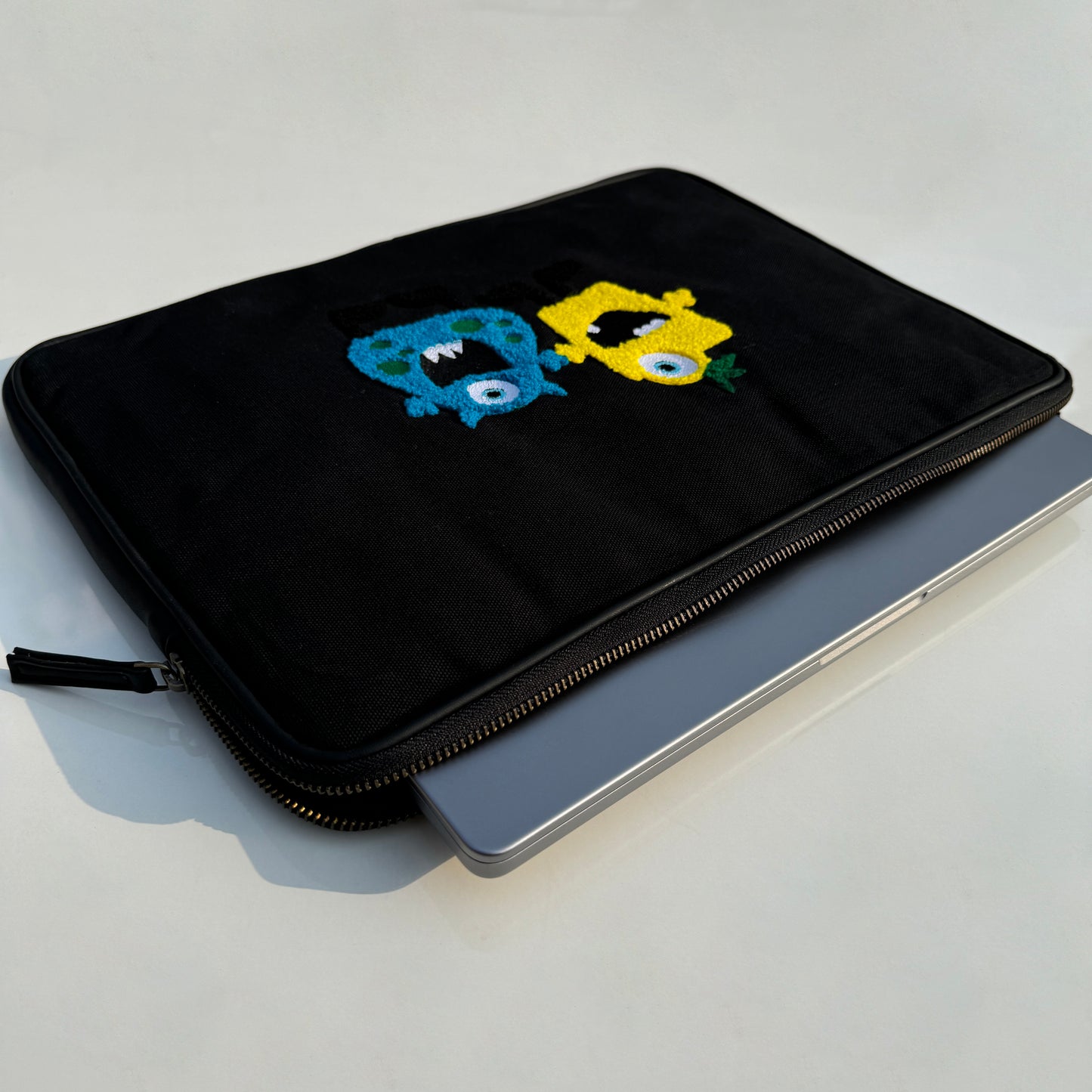 iini mini Laptop Sleeve