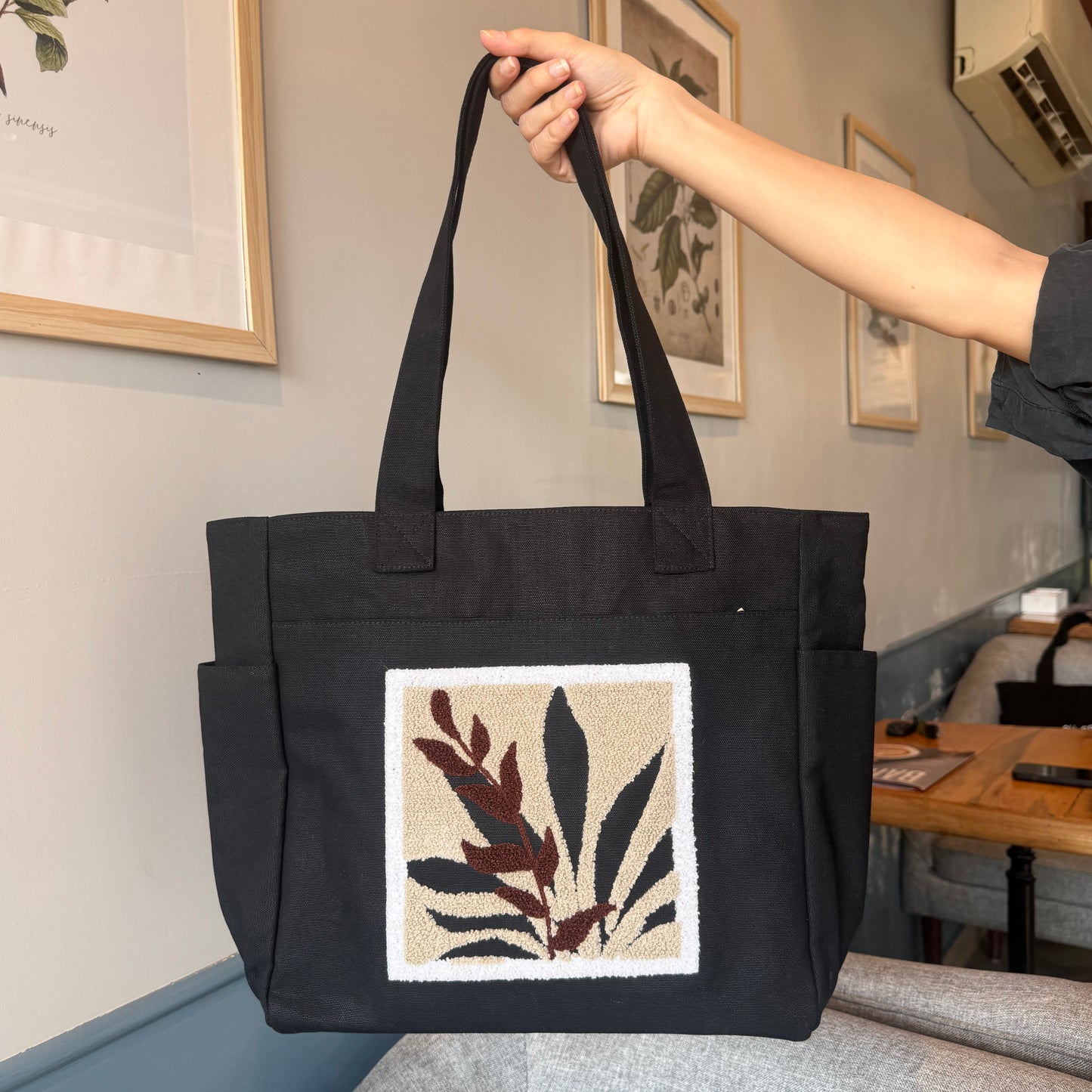 Leafy Tufted Tote Bag 🌿